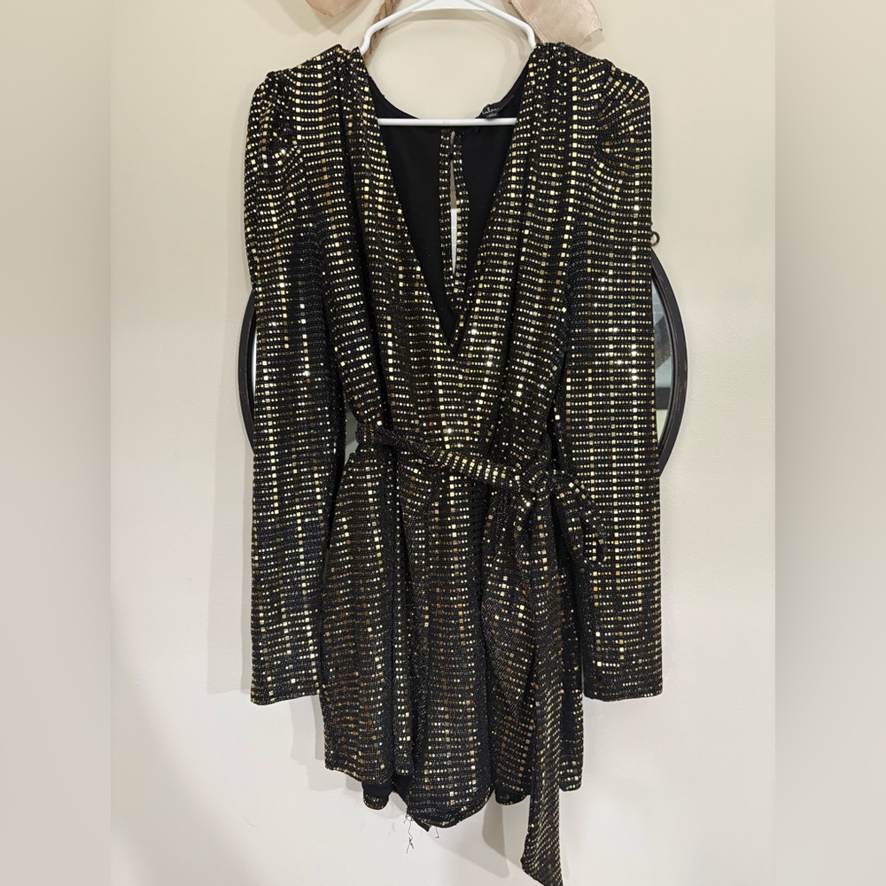 Lulu's Black and Gold Long Sleeve Romper